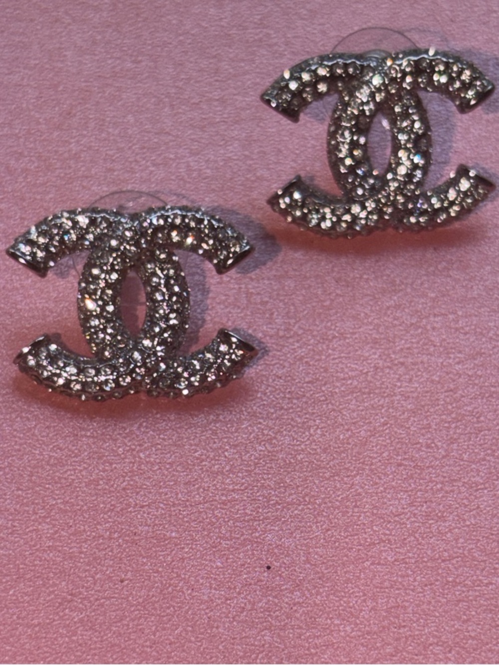 🪩 🆕 CHANEL Crystal CC Stud Earrings 🪩